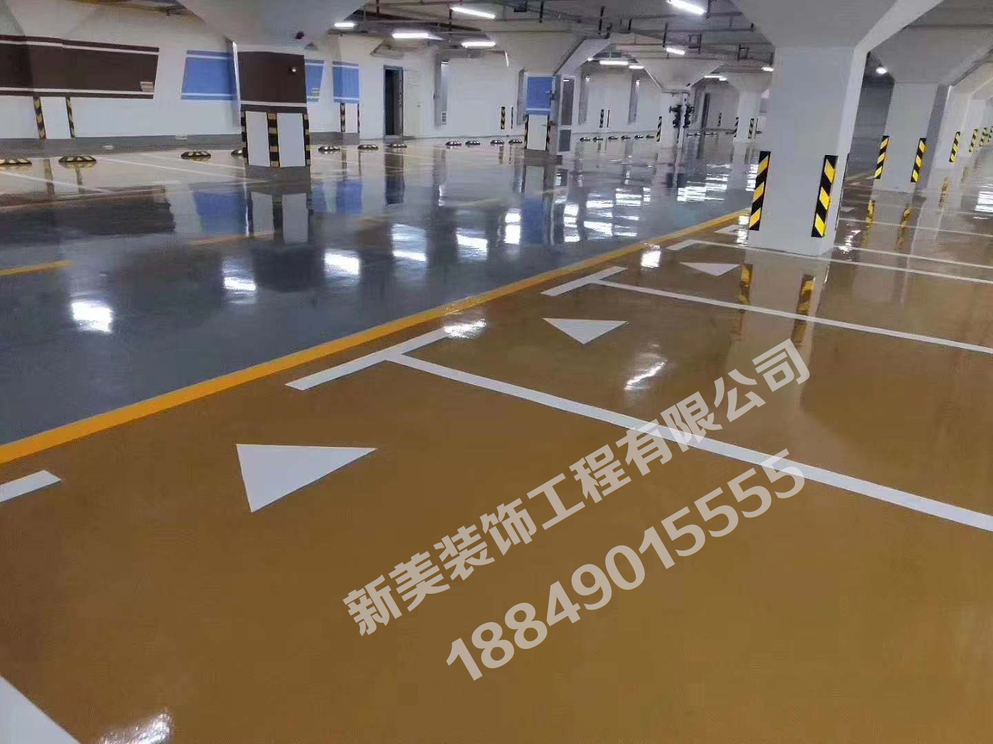 加油站彩色地面